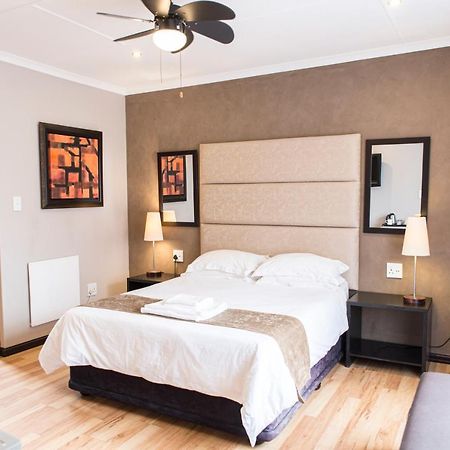 Ruth Avenue Guest House Edenvale Exteriér fotografie
